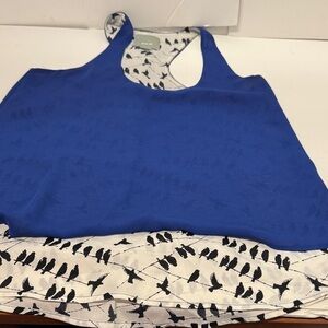 Maeve Blue/White Bird Pattern 2-layer sleeveless blouse. Size XS. 16” pit-to-pit